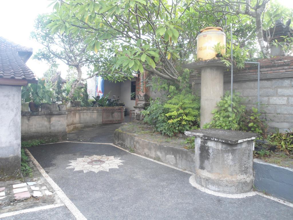Sintya Homestay Убуд Екстер'єр фото